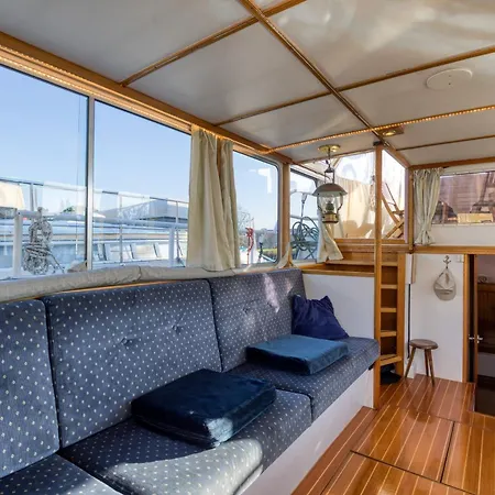 Bateau Gre - Sur Le Quai Bådhotel Saint-Gilles (Gard)